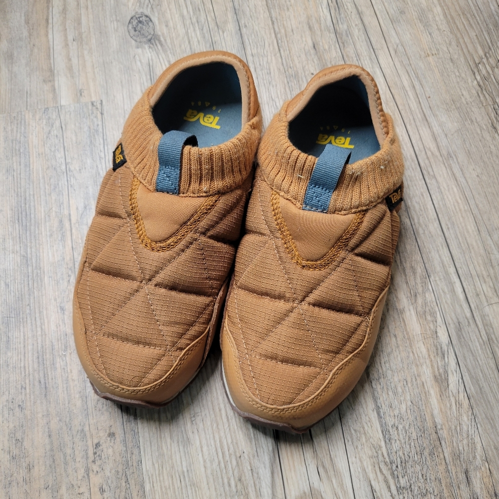 Teva Tan Quilted Women's Slippers